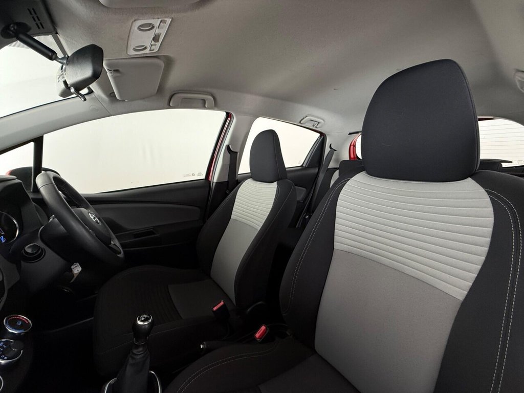 Used Toyota Yaris 2019 for sale - 76092371: Photo 18