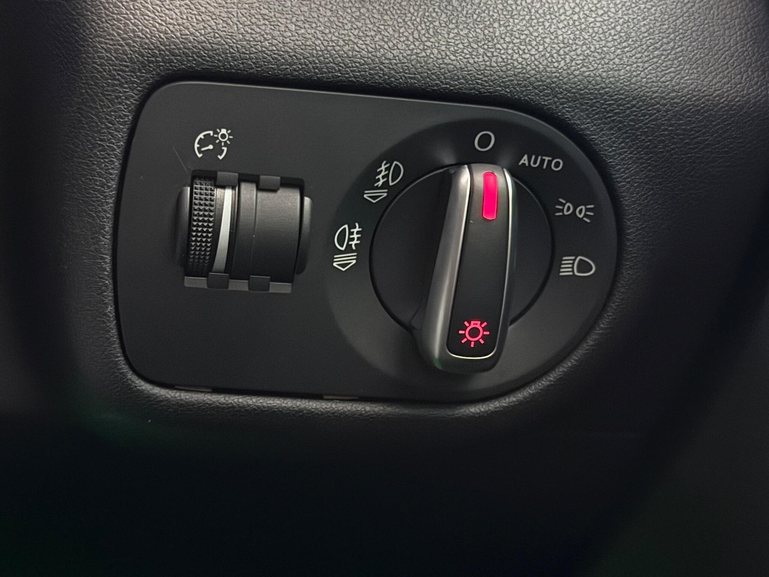 Used Audi A1 2018 for sale - 76898538: Photo 27