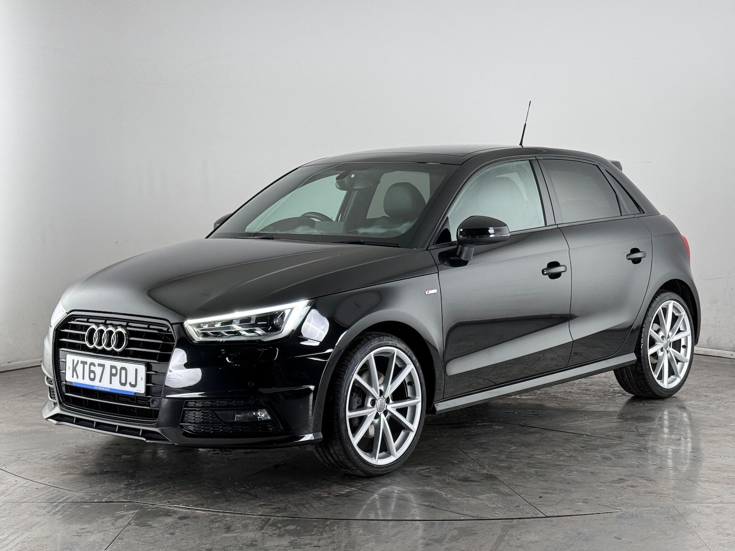 Used Audi A1 2018 for sale - 76898538: Photo 3