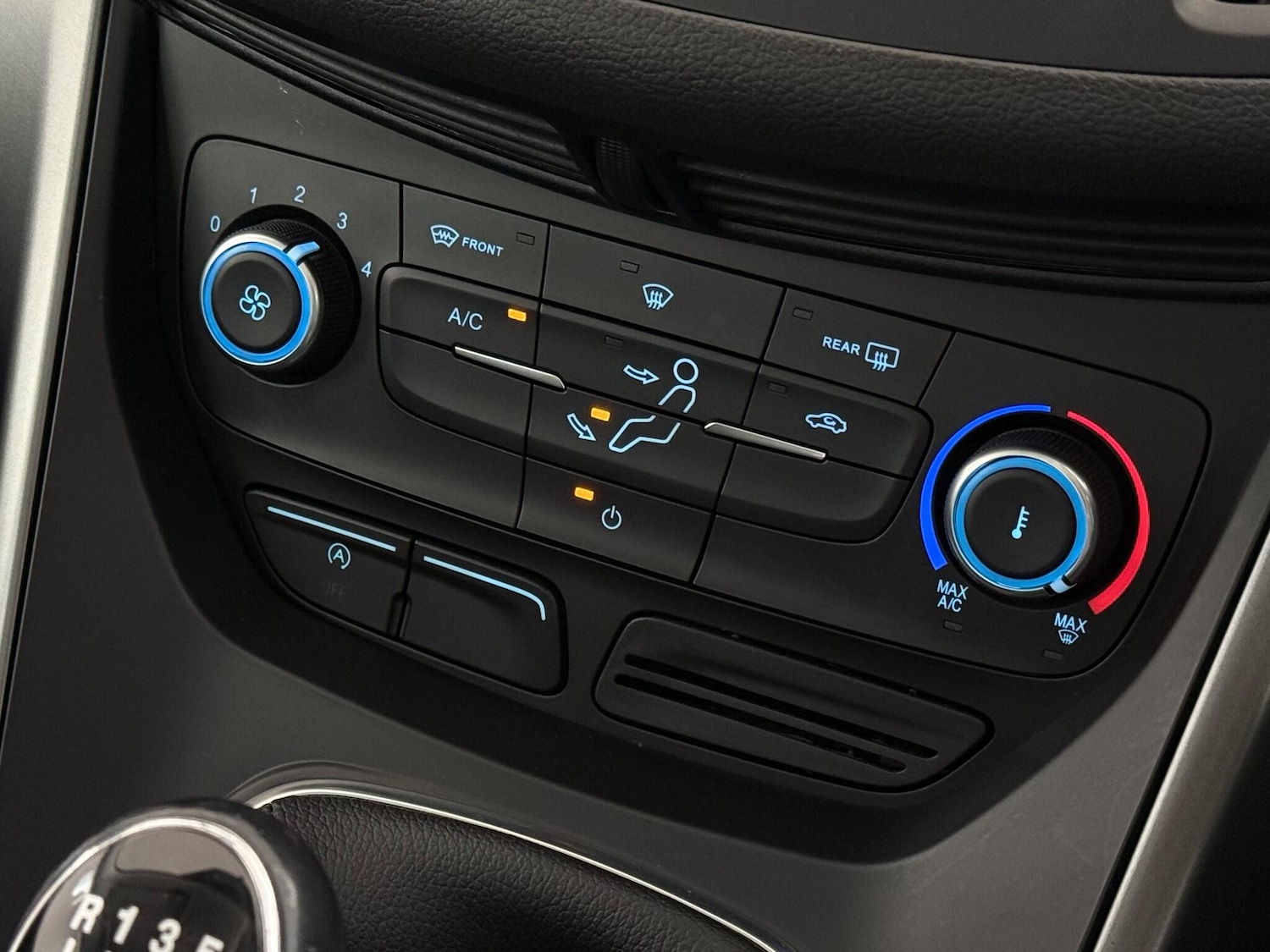 Used Ford Kuga 2018 for sale - 77181339: Photo 29