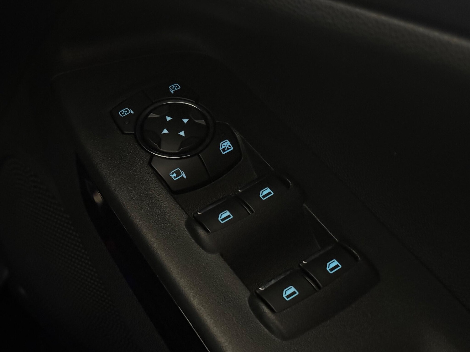 Used Ford Ecosport 2018 for sale - 76936688: Photo 21