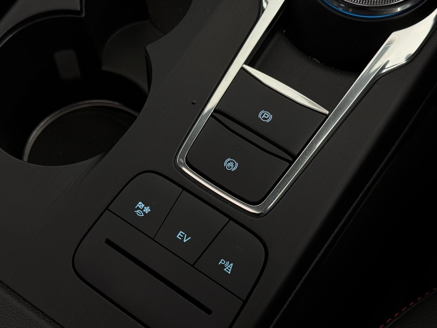 Used Ford Kuga 2023 for sale - 77243639: Photo 34