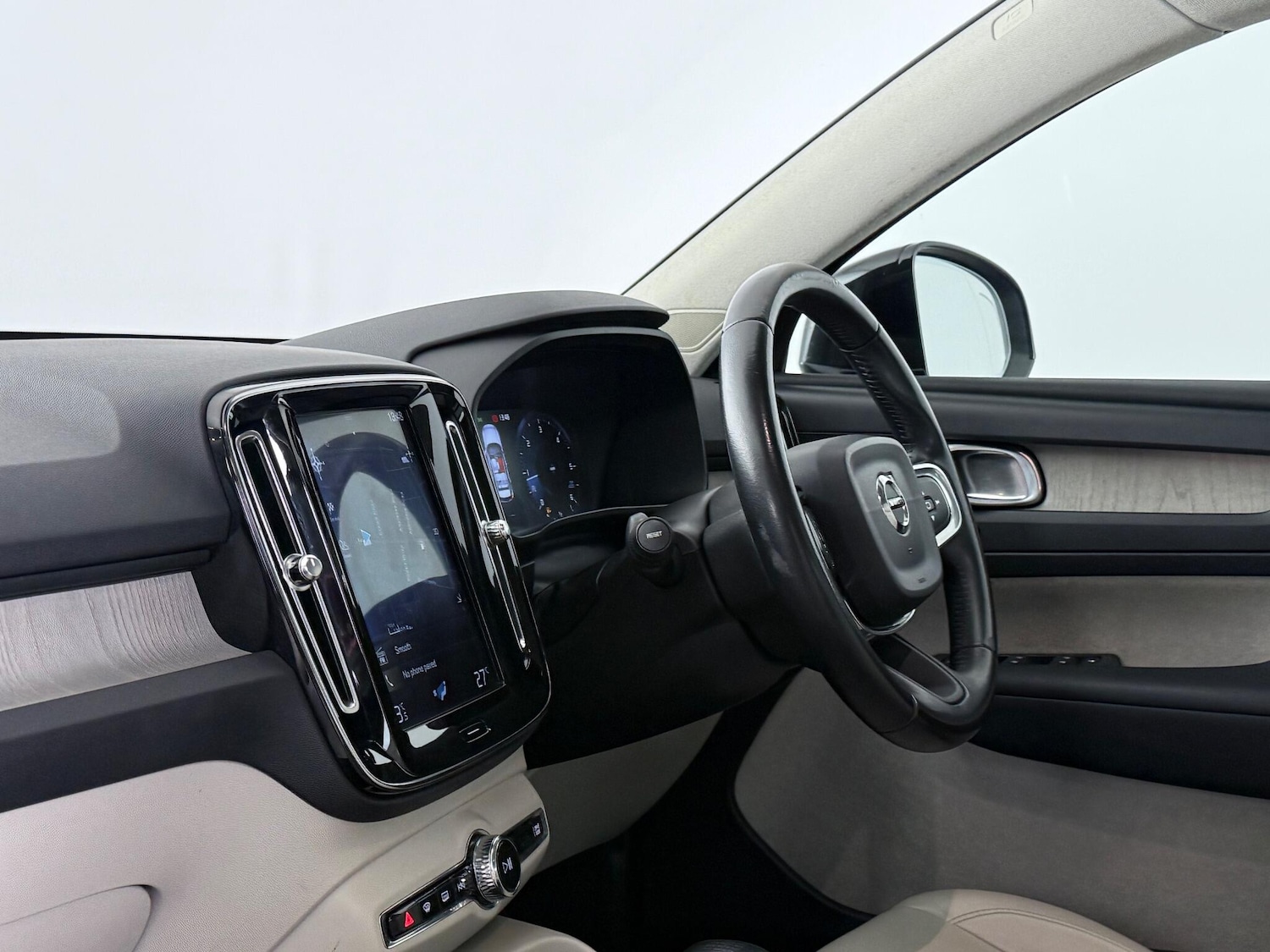 Used Volvo XC40 2019 for sale - 77246088: Photo 20