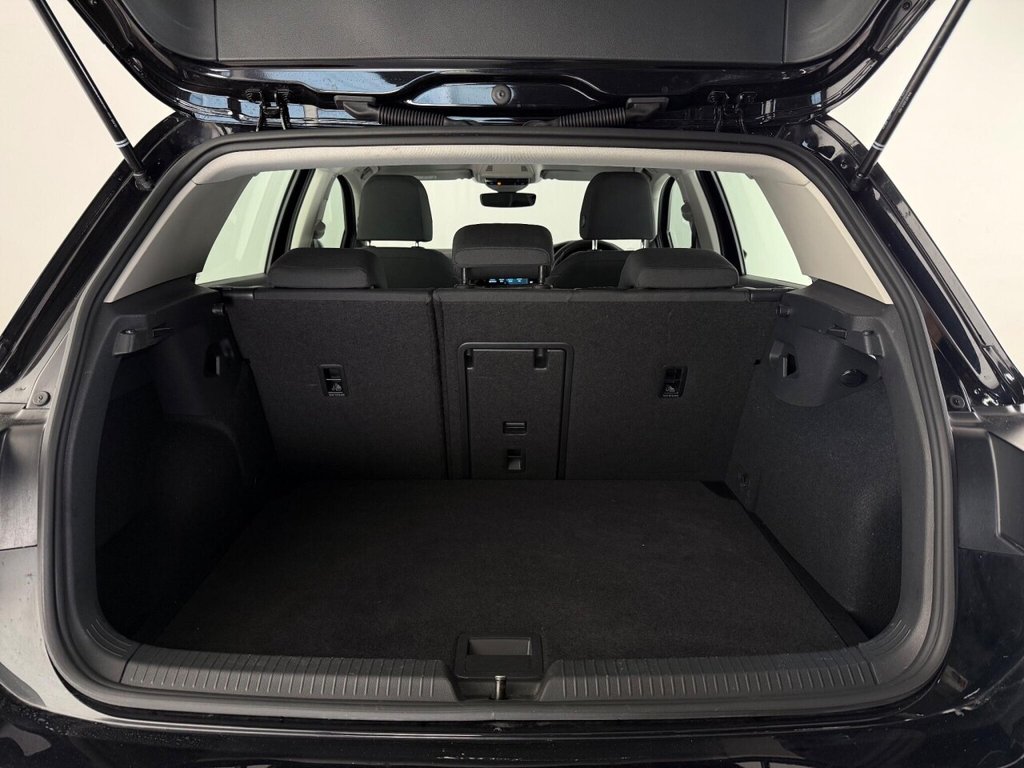 Used Volkswagen Golf 2023 for sale - 76323462: Photo 13