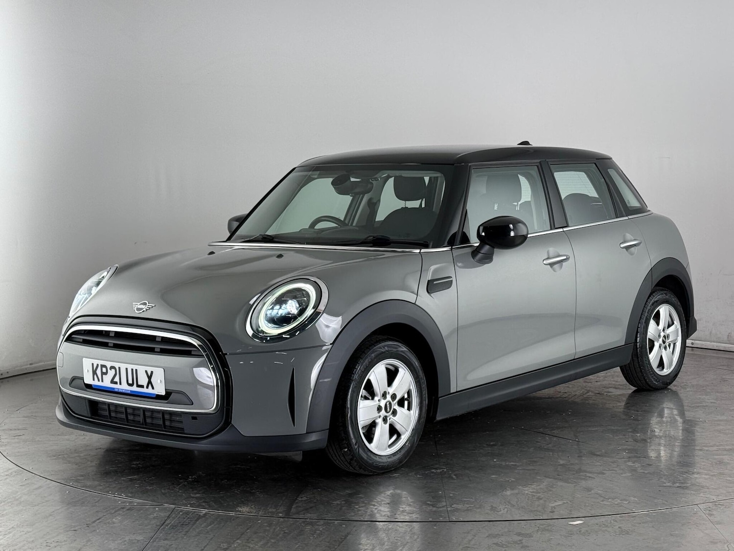Used MINI Hatch 2021 for sale - 77243430: Photo 2