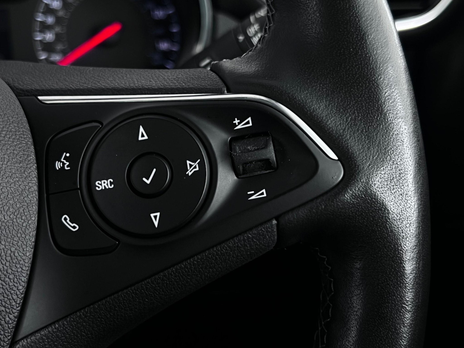 Used Vauxhall Crossland for sale - 76468268: Photo 24