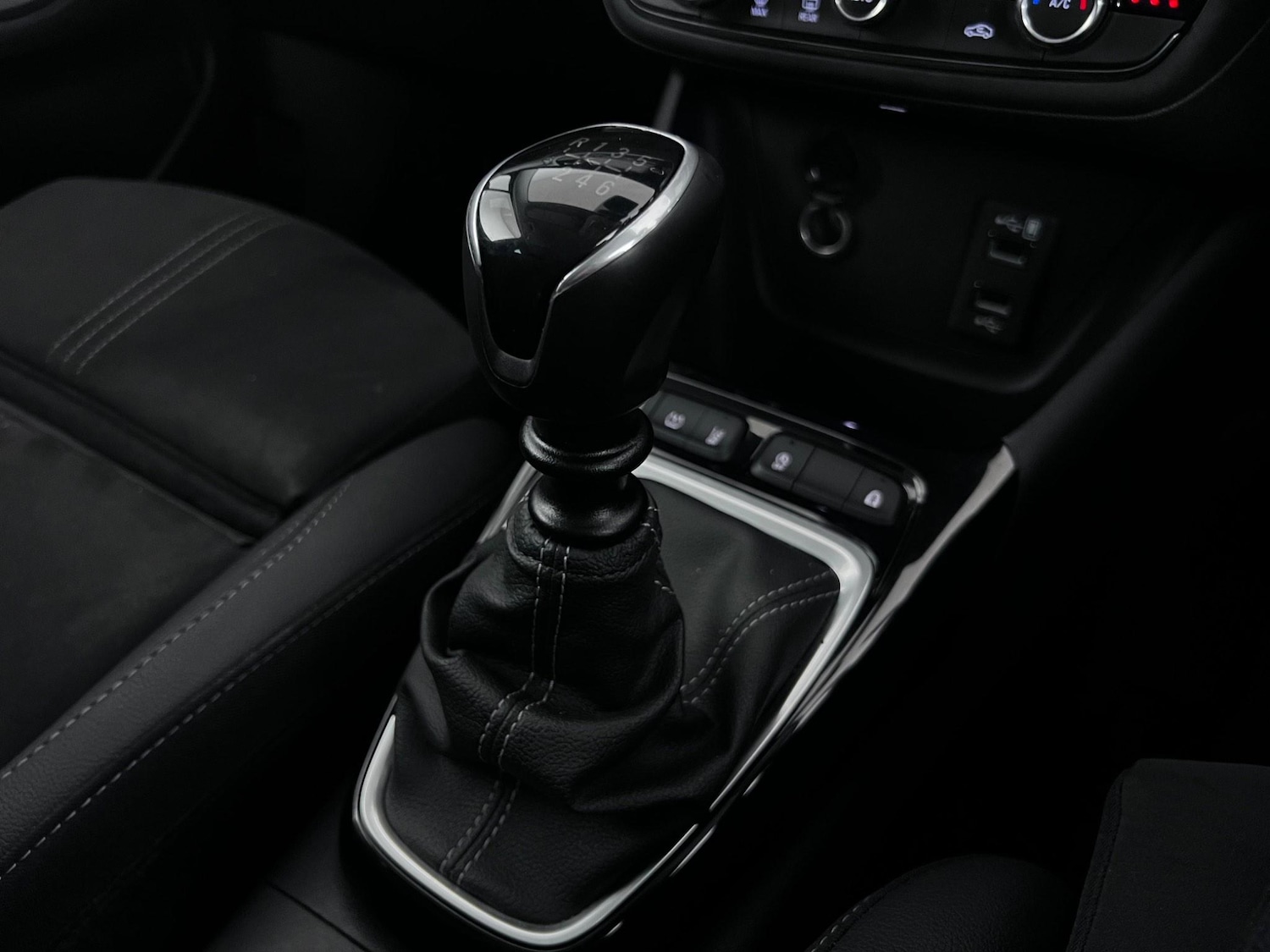 Used Vauxhall Crossland for sale - 76468268: Photo 37