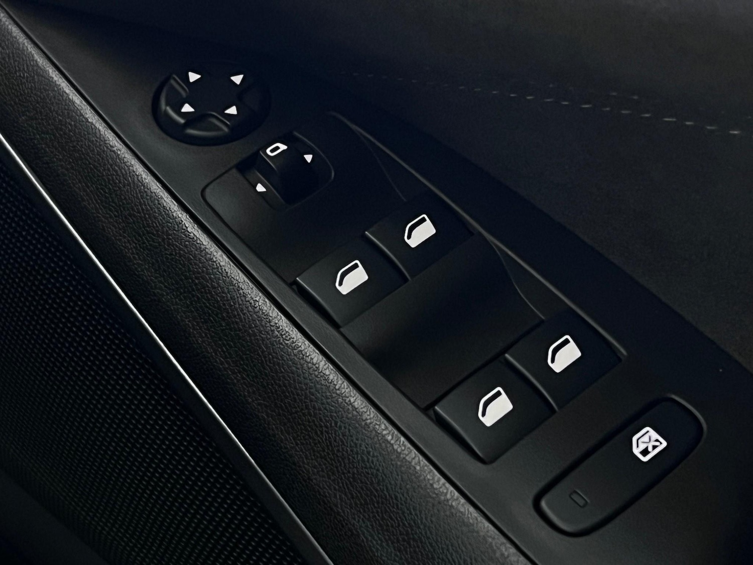 Used Vauxhall Crossland for sale - 76468268: Photo 38