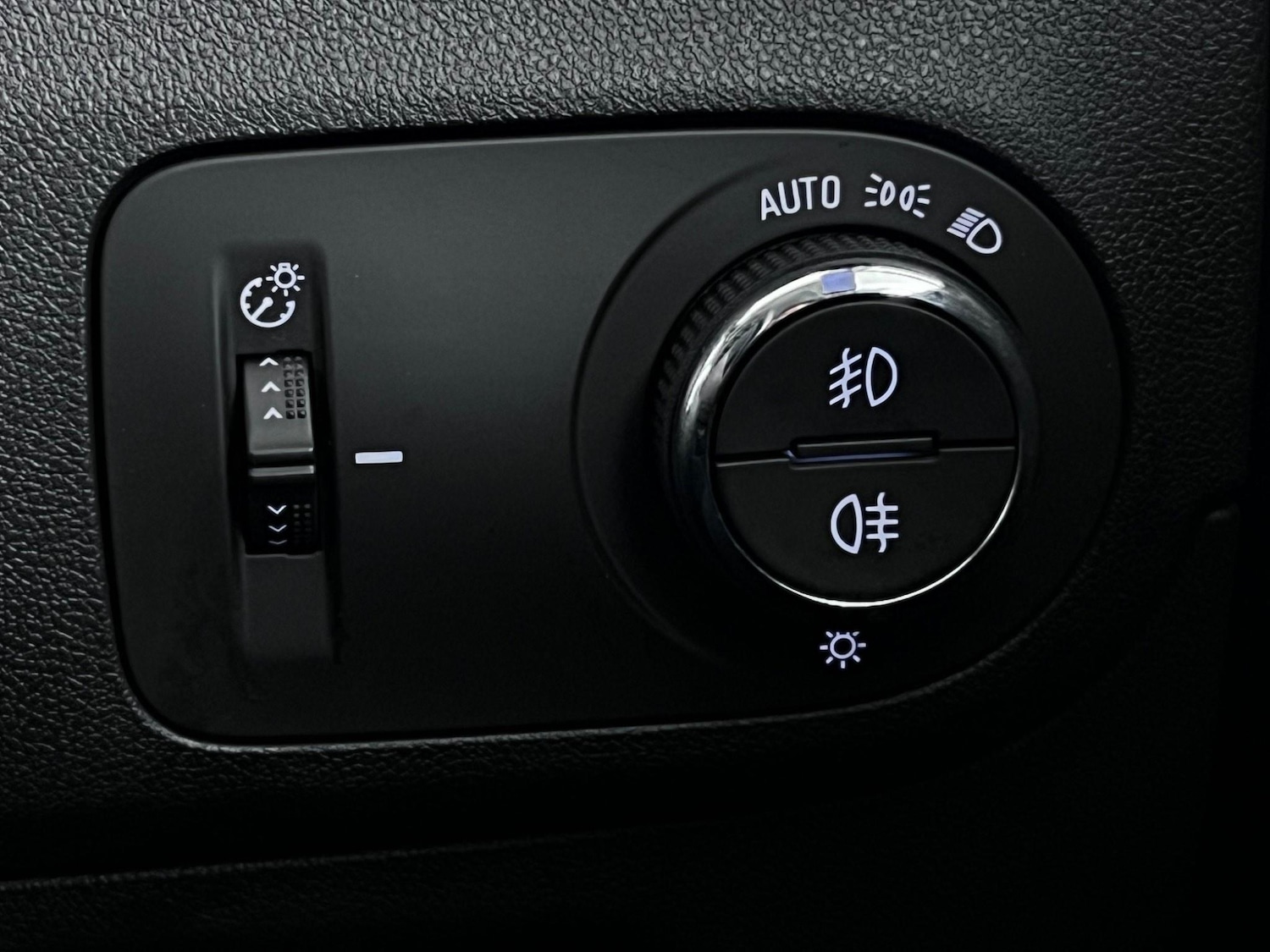 Used Vauxhall Crossland for sale - 76468268: Photo 39