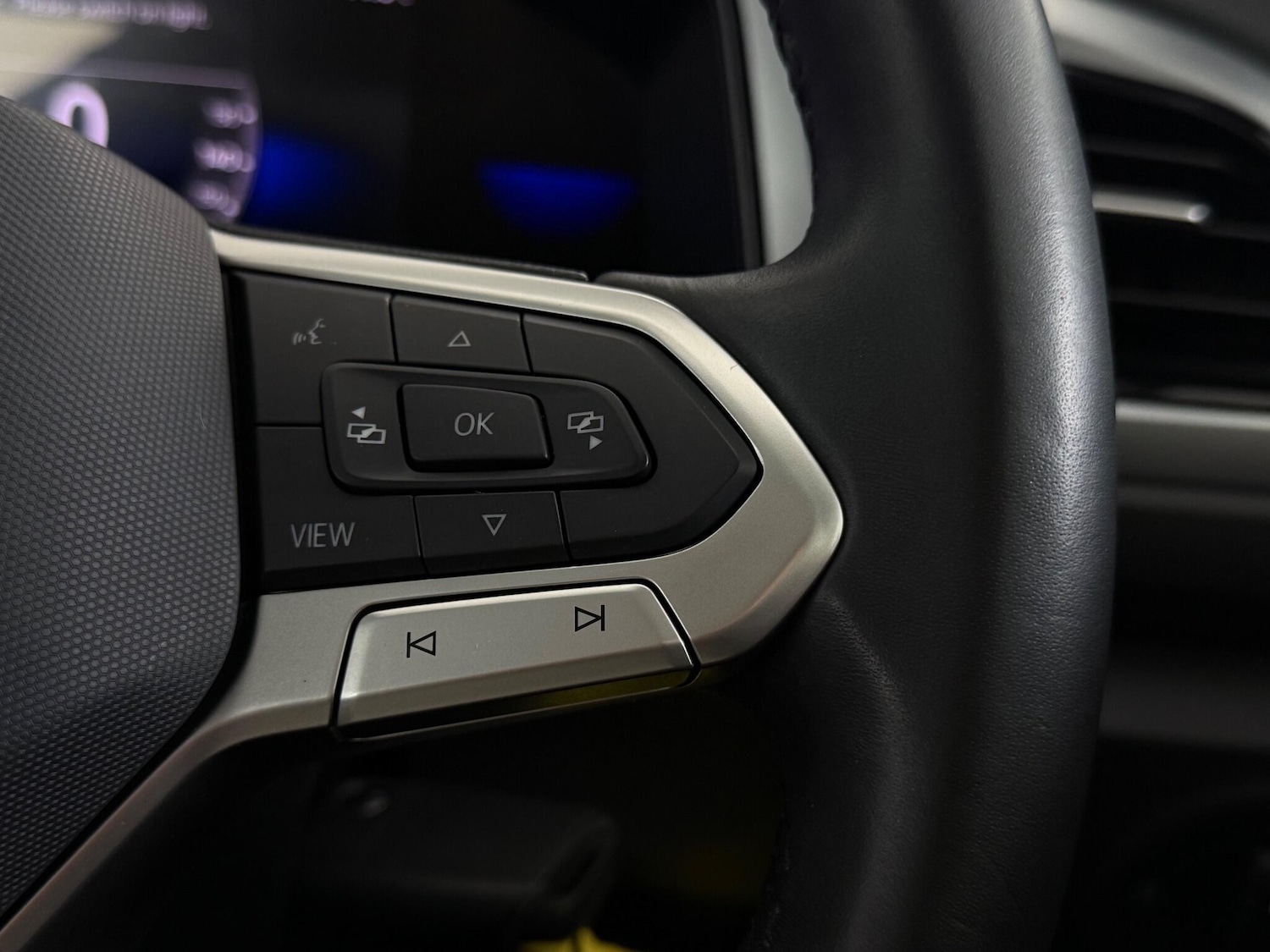 Used Volkswagen T-Roc 2022 for sale - 77260412: Photo 20