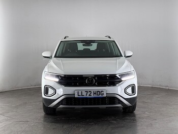 Used Volkswagen T-Roc 2022 for sale - 77260412: Photo