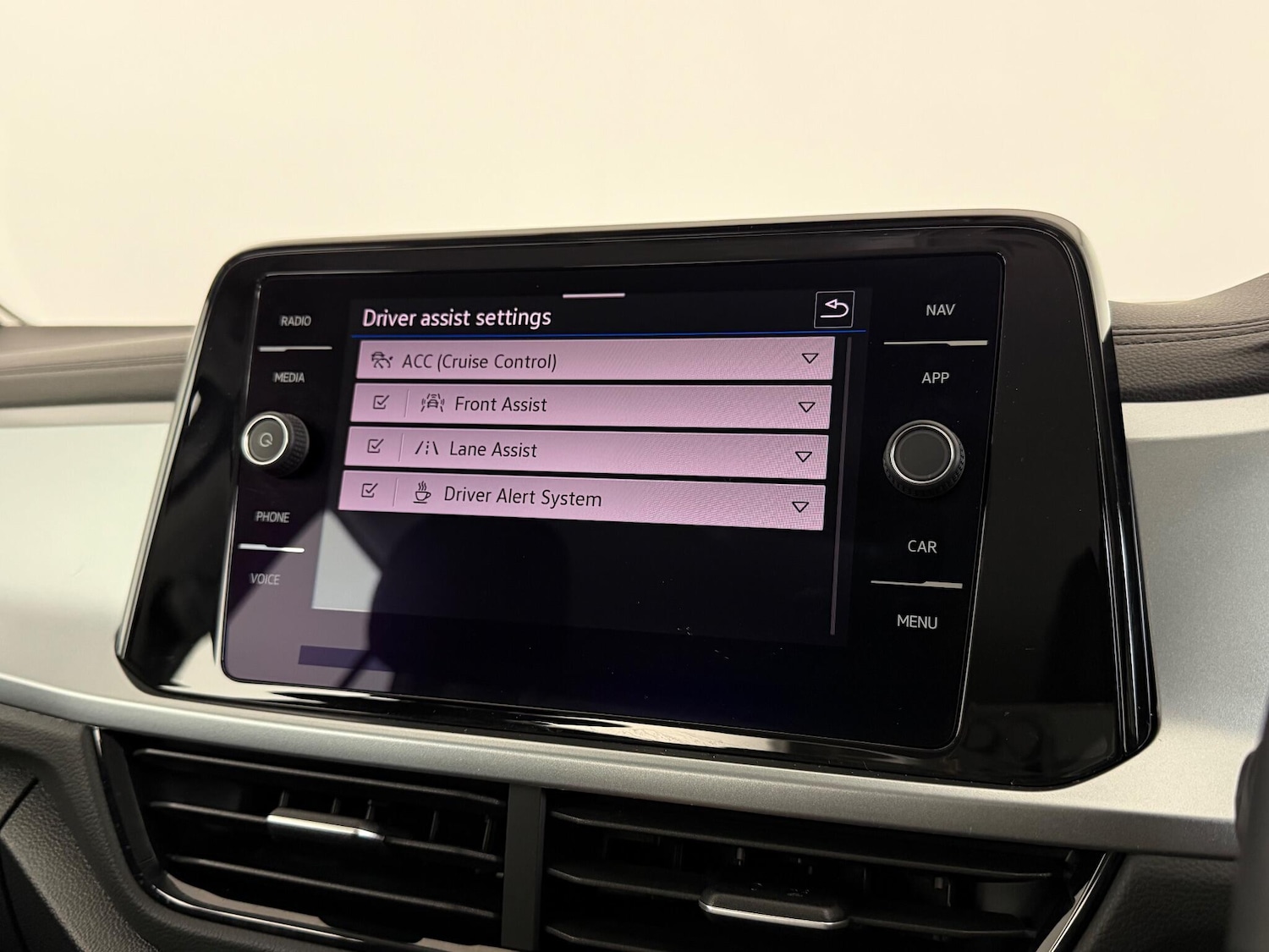 Used Volkswagen T-Roc 2022 for sale - 77260412: Photo 34