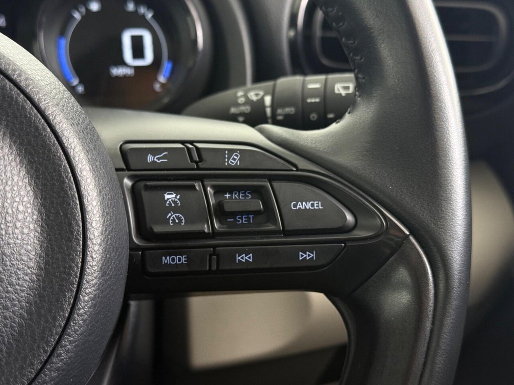 Used Toyota Yaris 2021 for sale - 76080546: Photo 25