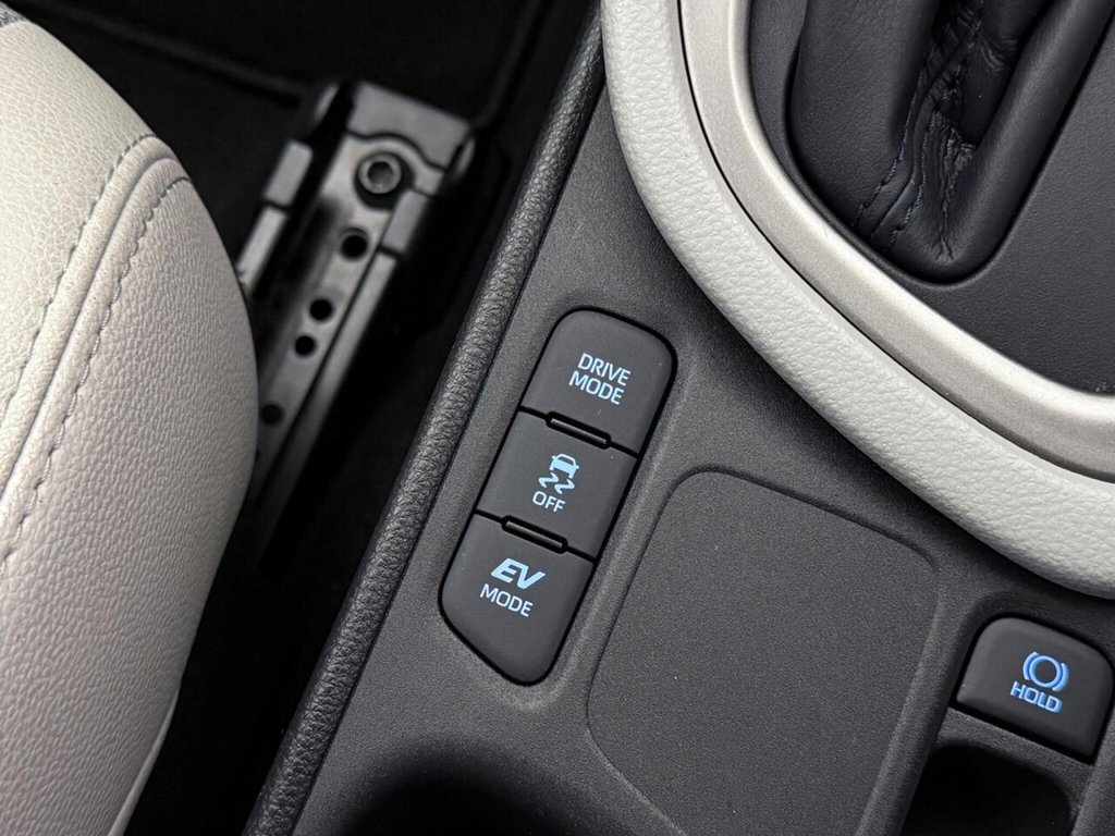 Used Toyota Yaris 2021 for sale - 76080546: Photo 40
