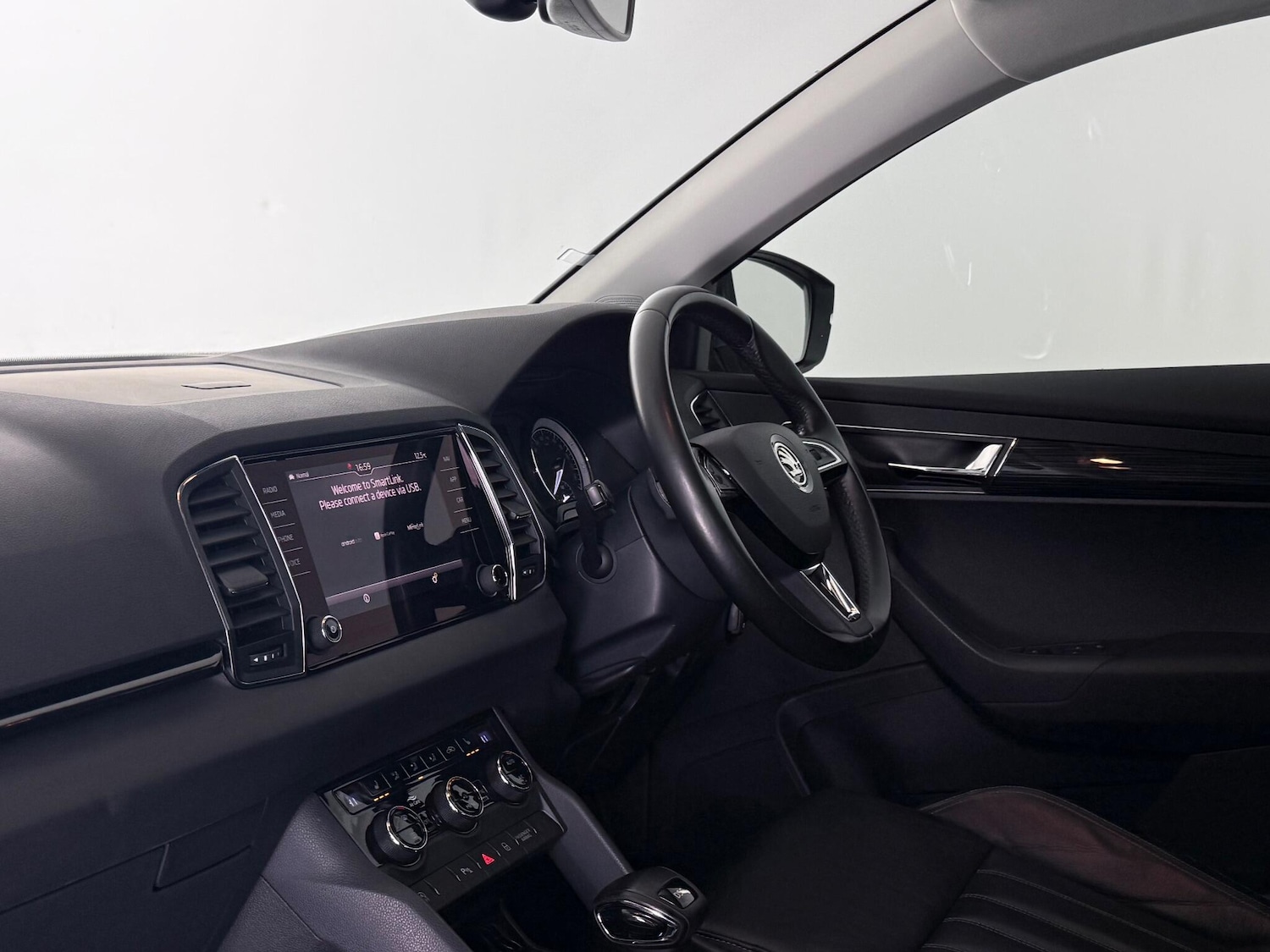 Used Skoda Karoq 2019 for sale - 76689197: Photo 16