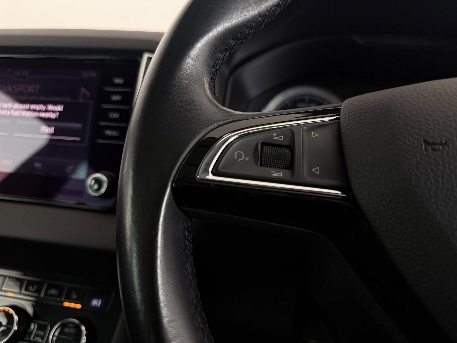 Used Skoda Karoq 2019 for sale - 76689197: Photo 25