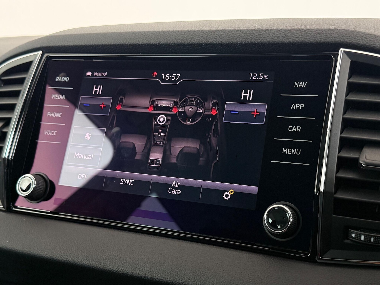 Used Skoda Karoq 2019 for sale - 76689197: Photo 37