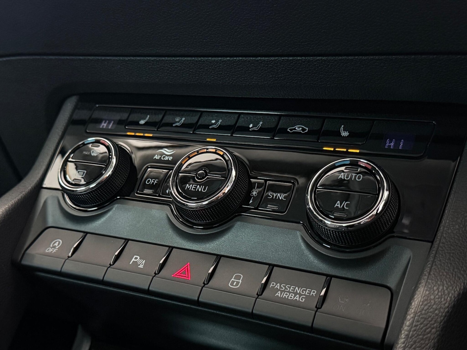 Used Skoda Karoq 2019 for sale - 76689197: Photo 43