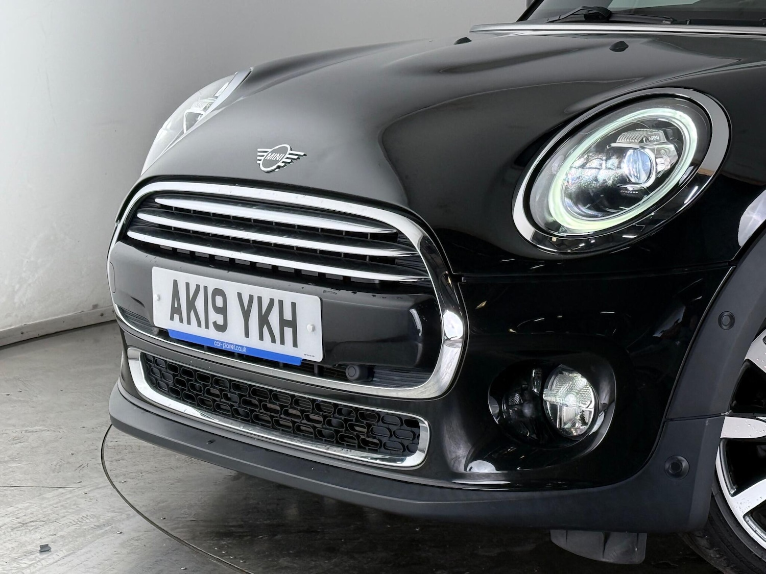 Used MINI Convertible 2019 for sale - 77180981: Photo 32