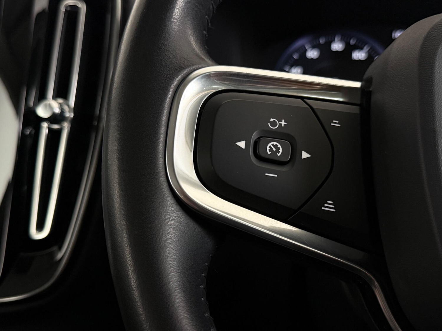 Used Volvo XC40 2019 for sale - 77587449: Photo 22