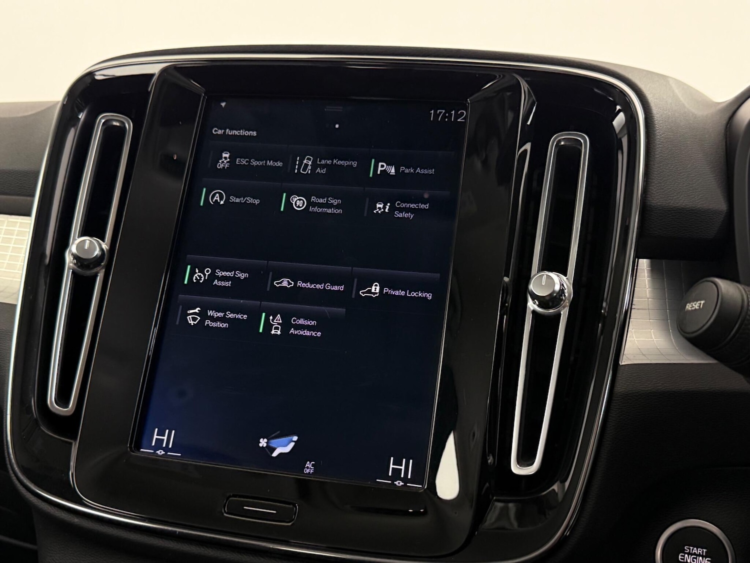 Used Volvo XC40 2019 for sale - 77587449: Photo 29