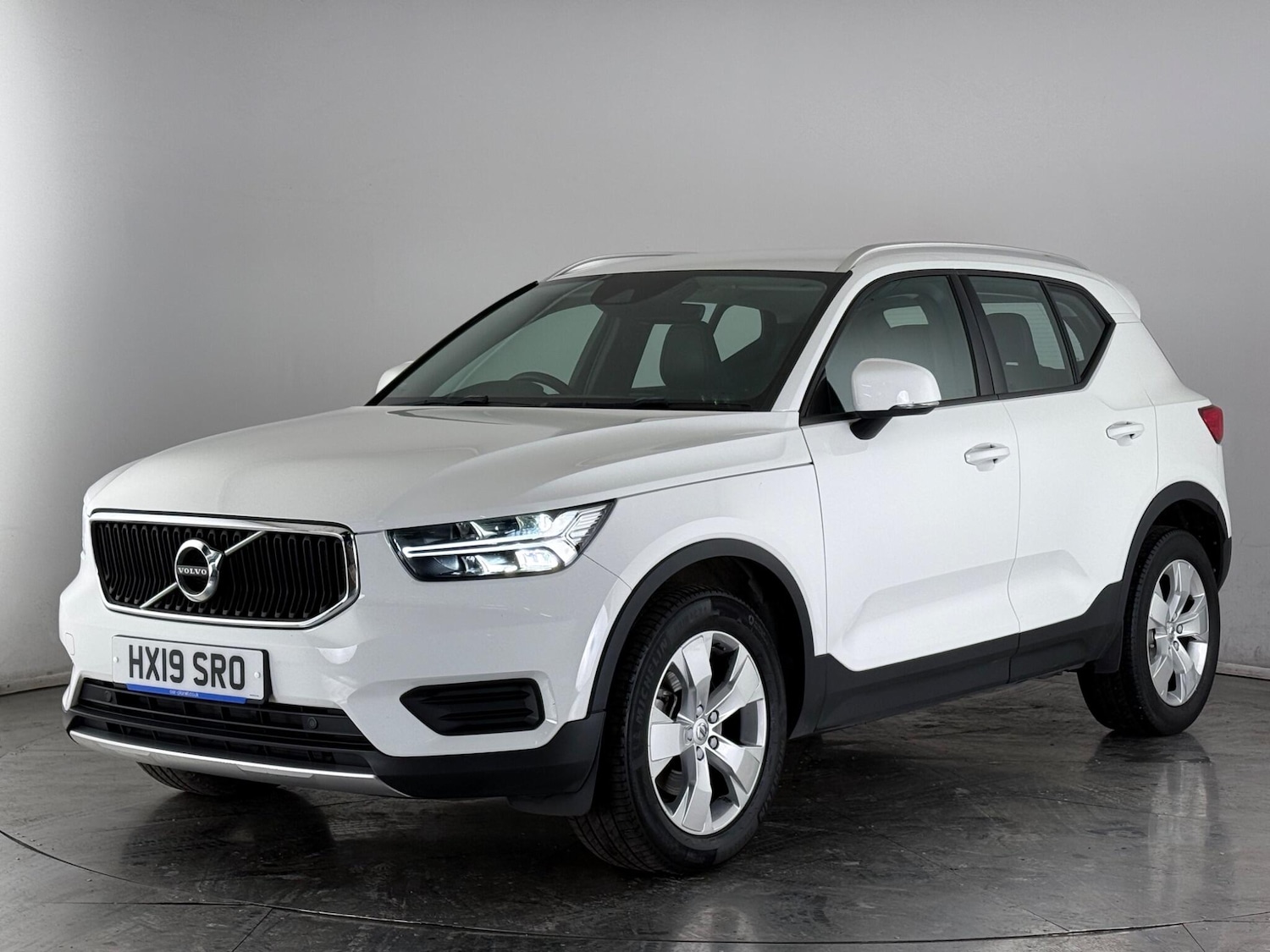 Used Volvo XC40 2019 for sale - 77587449: Photo 3