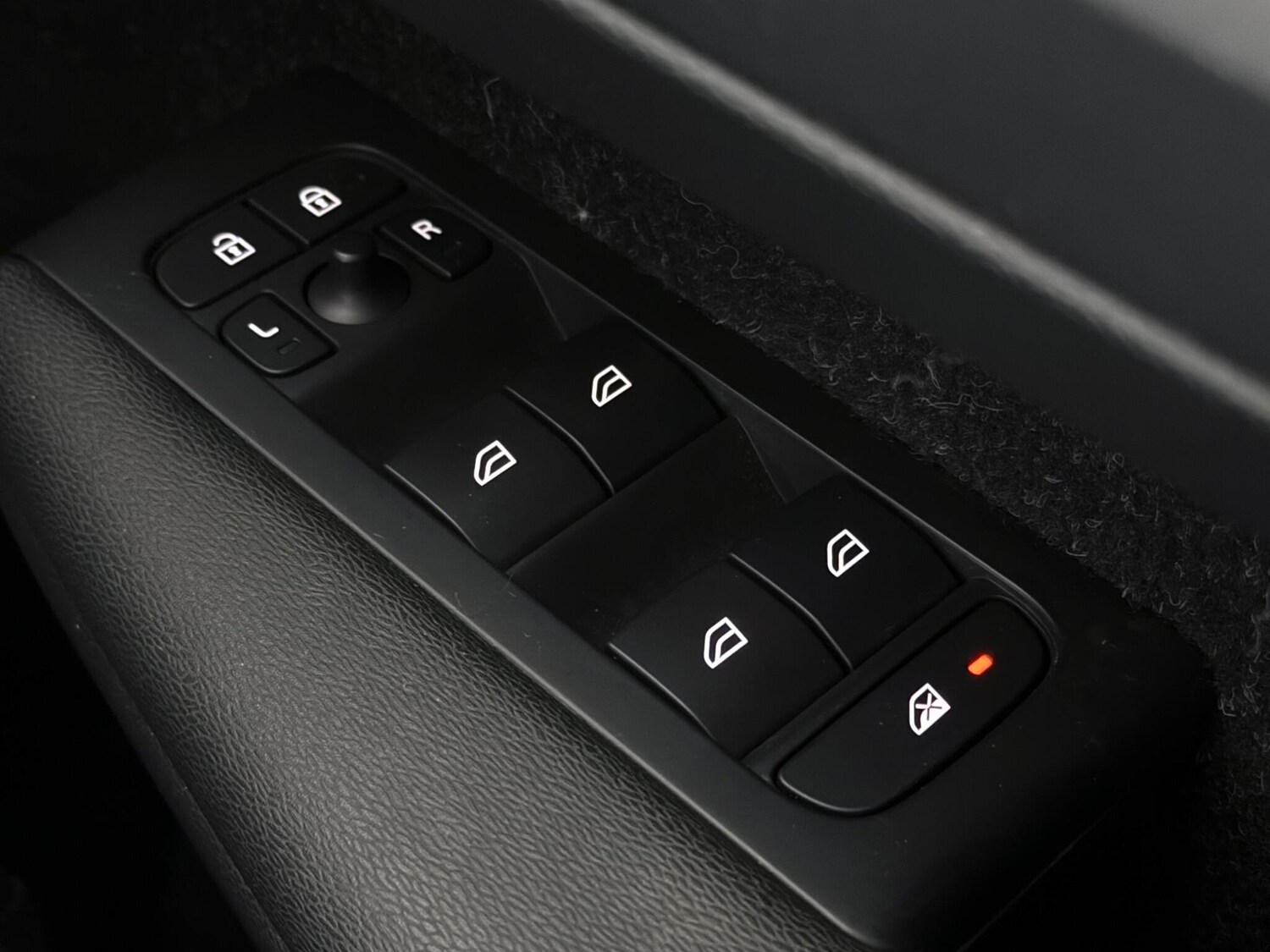 Used Volvo XC40 2019 for sale - 77587449: Photo 31