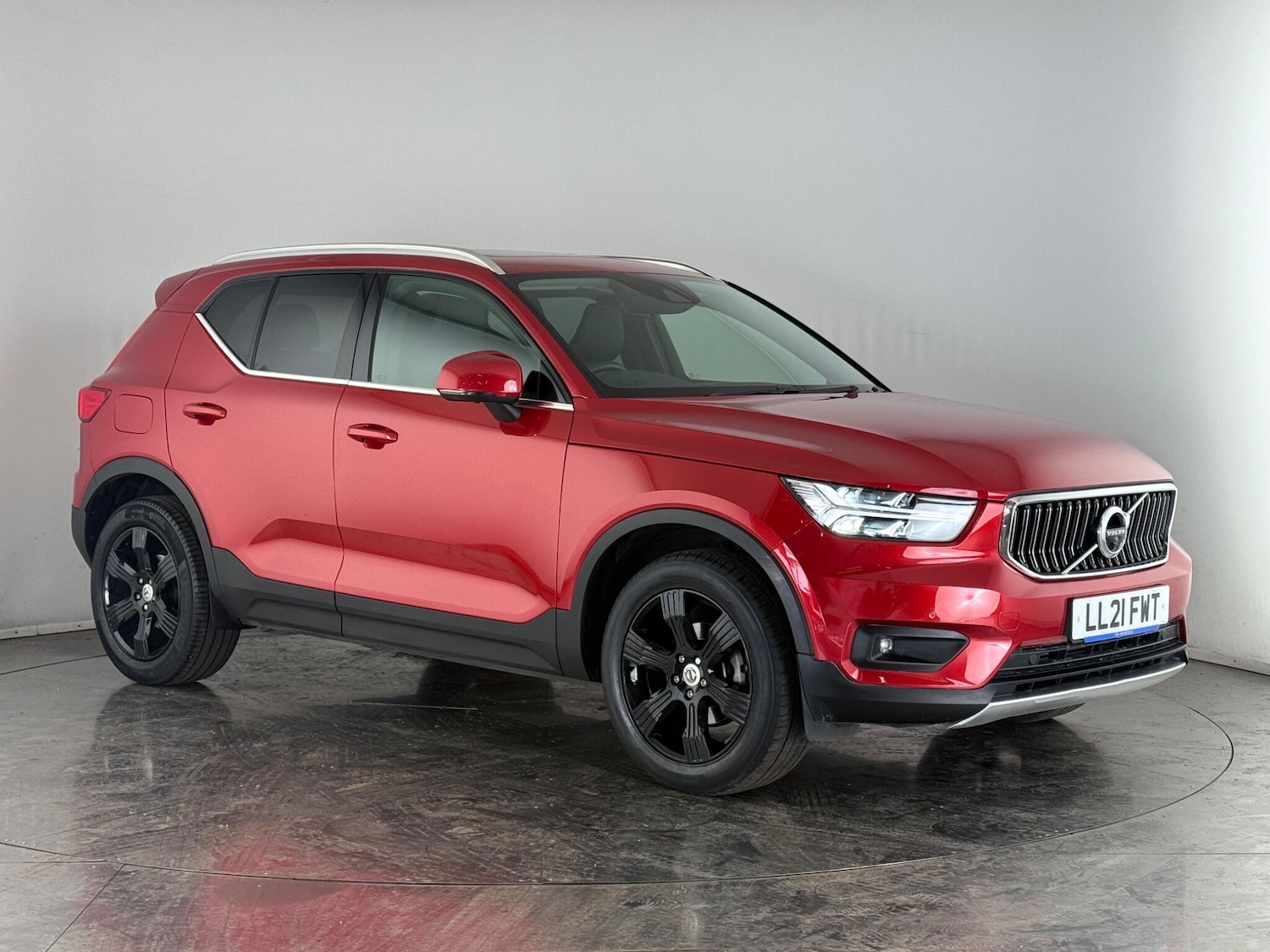 Used Volvo XC40 2021 for sale - 76468171: Photo 1