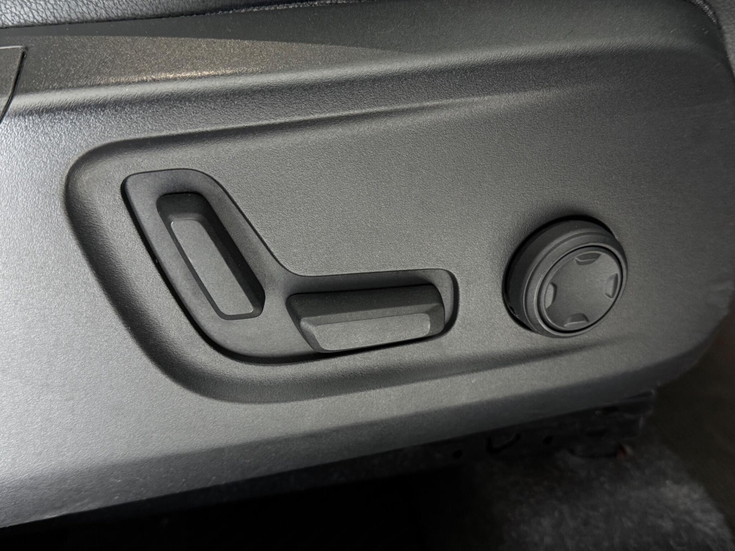 Used Volvo XC40 2021 for sale - 76468171: Photo 25