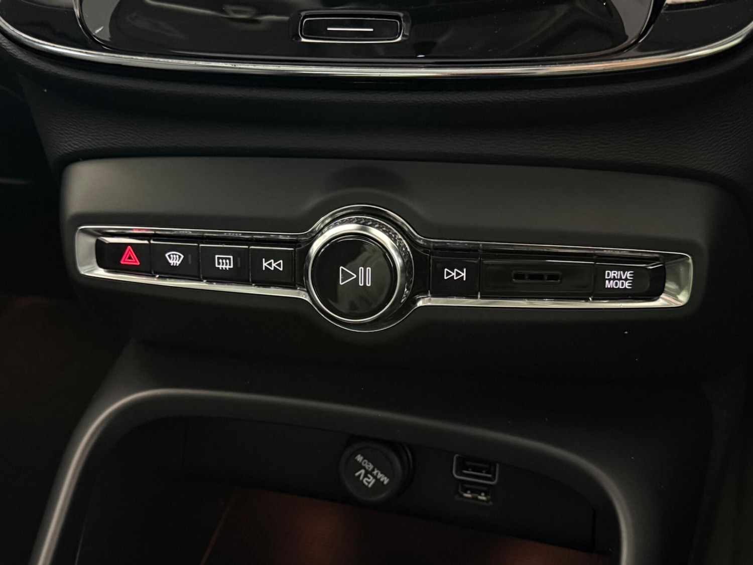 Used Volvo XC40 2021 for sale - 76468171: Photo 43