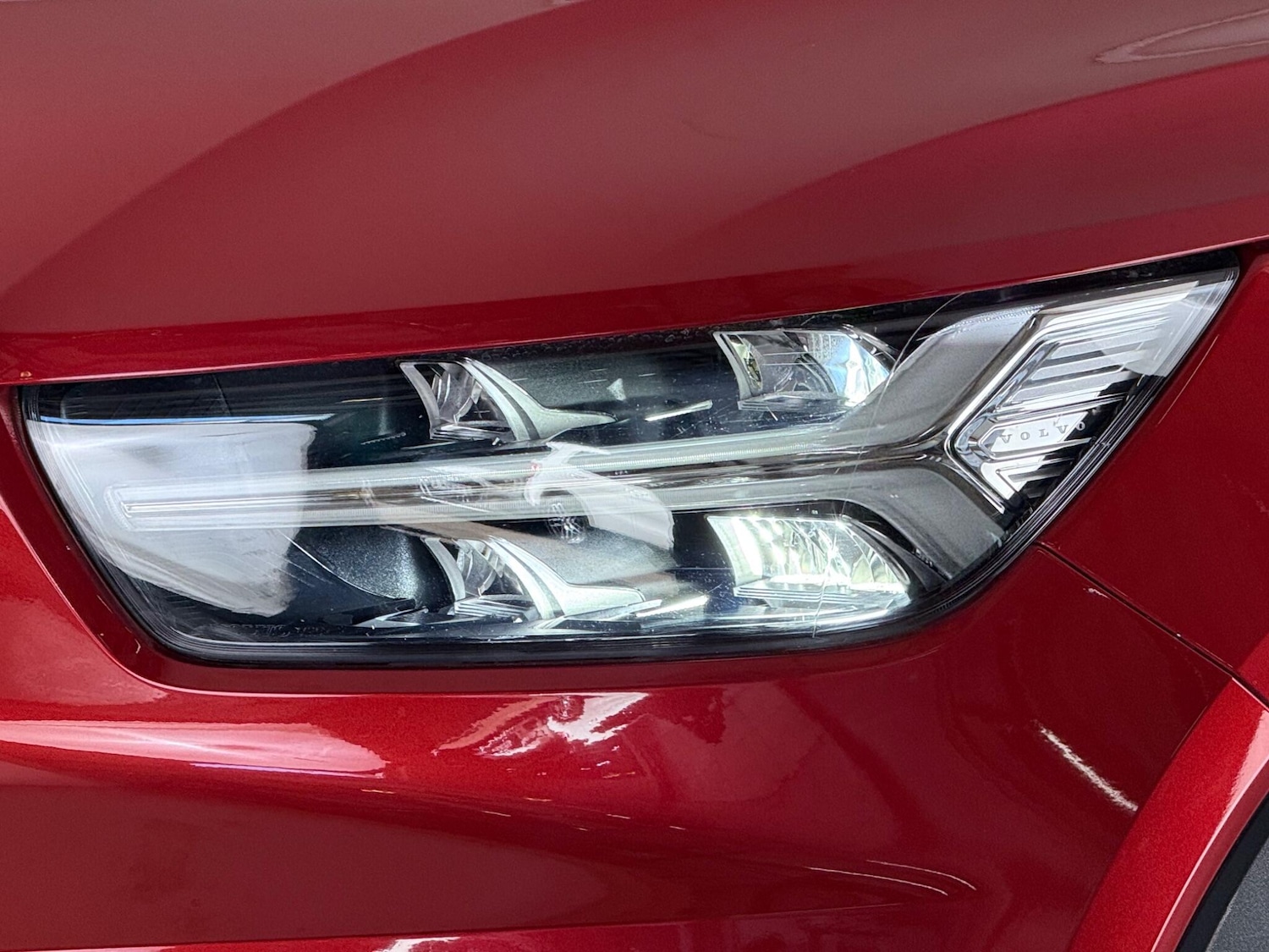 Used Volvo XC40 2021 for sale - 76468171: Photo 8