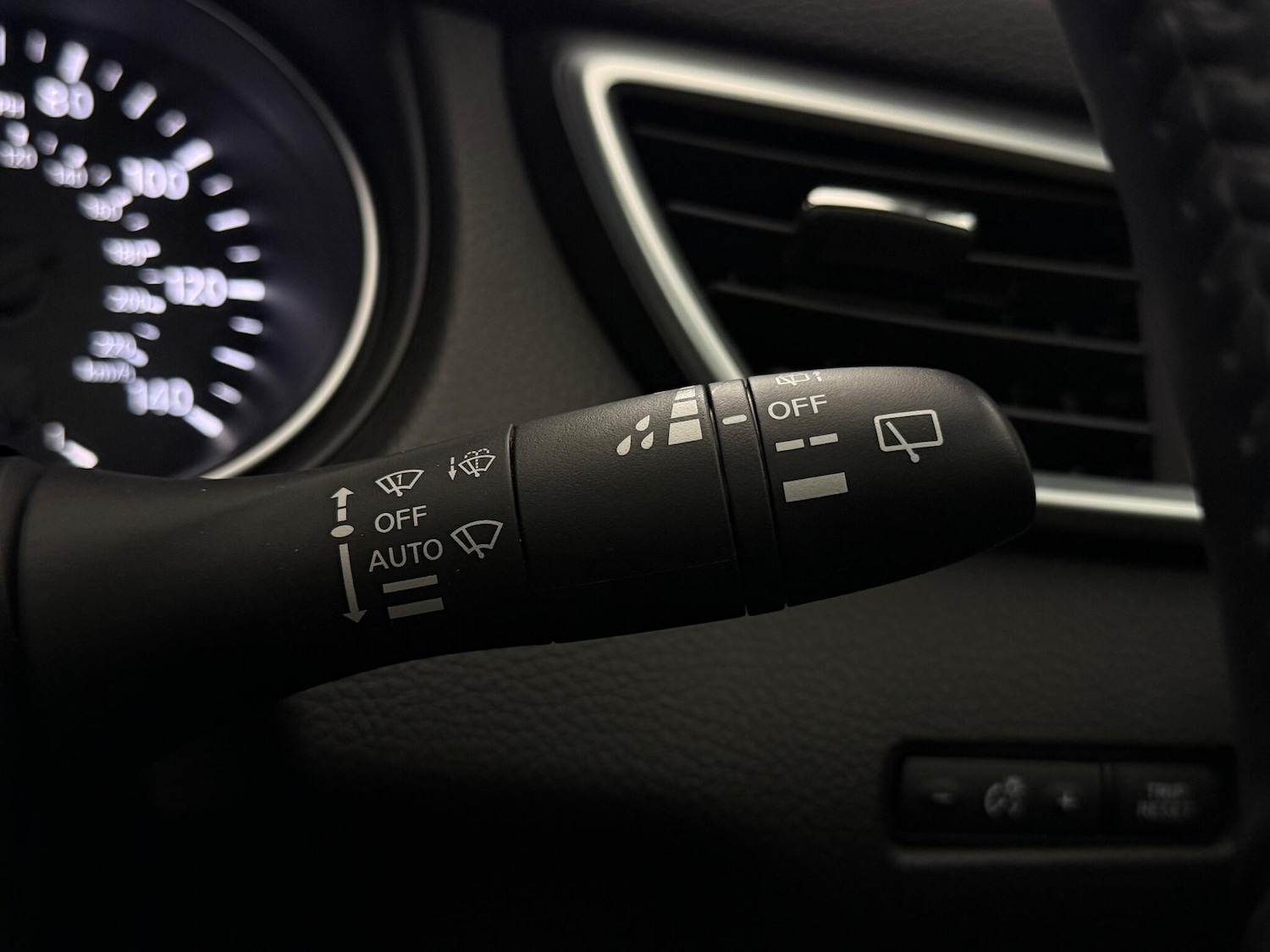 Used Nissan Qashqai for sale - 77073866: Photo 24