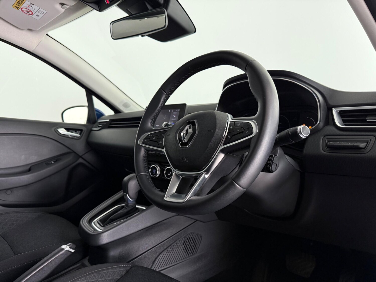 Used Renault Clio 2021 for sale - 77840095: Photo 15