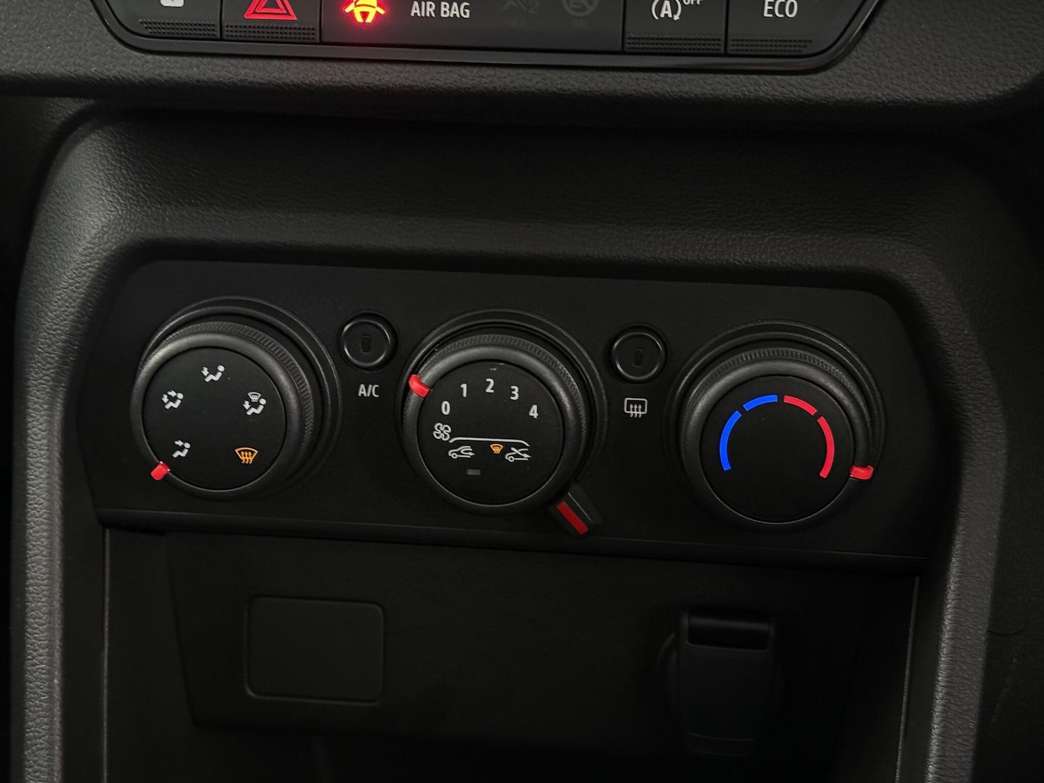 Used Dacia Sandero 2024 for sale - 77243486: Photo 28