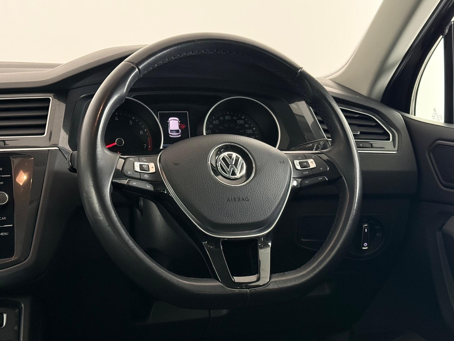 Used Volkswagen Tiguan 2019 for sale - 76468480: Photo 14