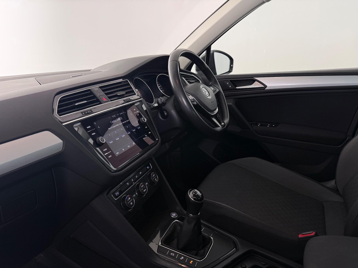 Used Volkswagen Tiguan 2019 for sale - 76468480: Photo 16