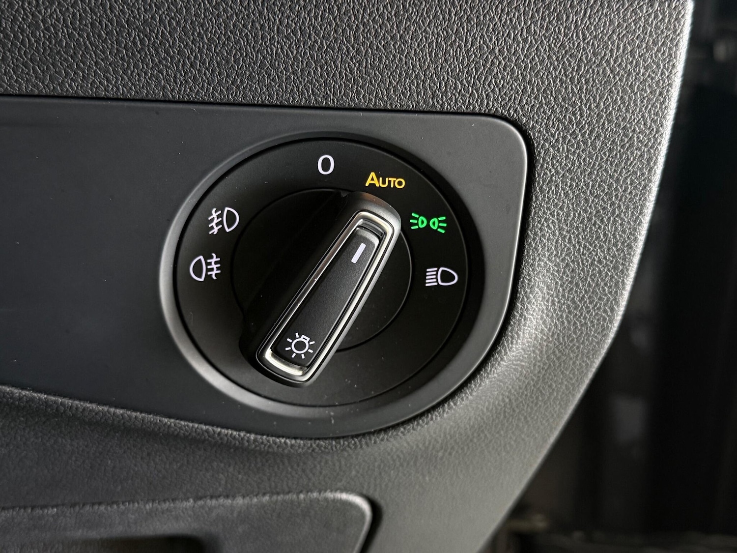 Used Volkswagen Tiguan 2019 for sale - 76468480: Photo 23