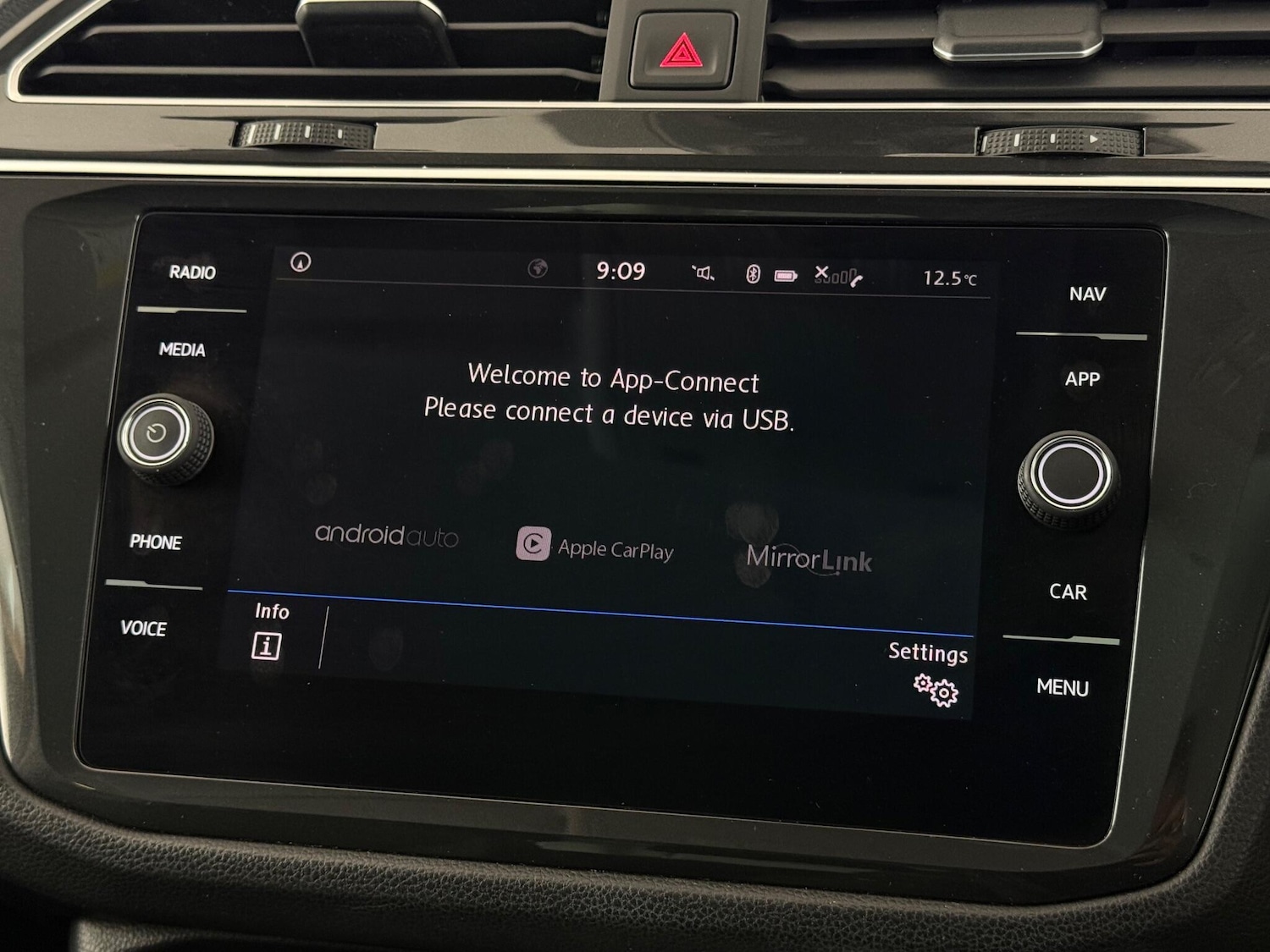 Used Volkswagen Tiguan 2019 for sale - 76468480: Photo 35