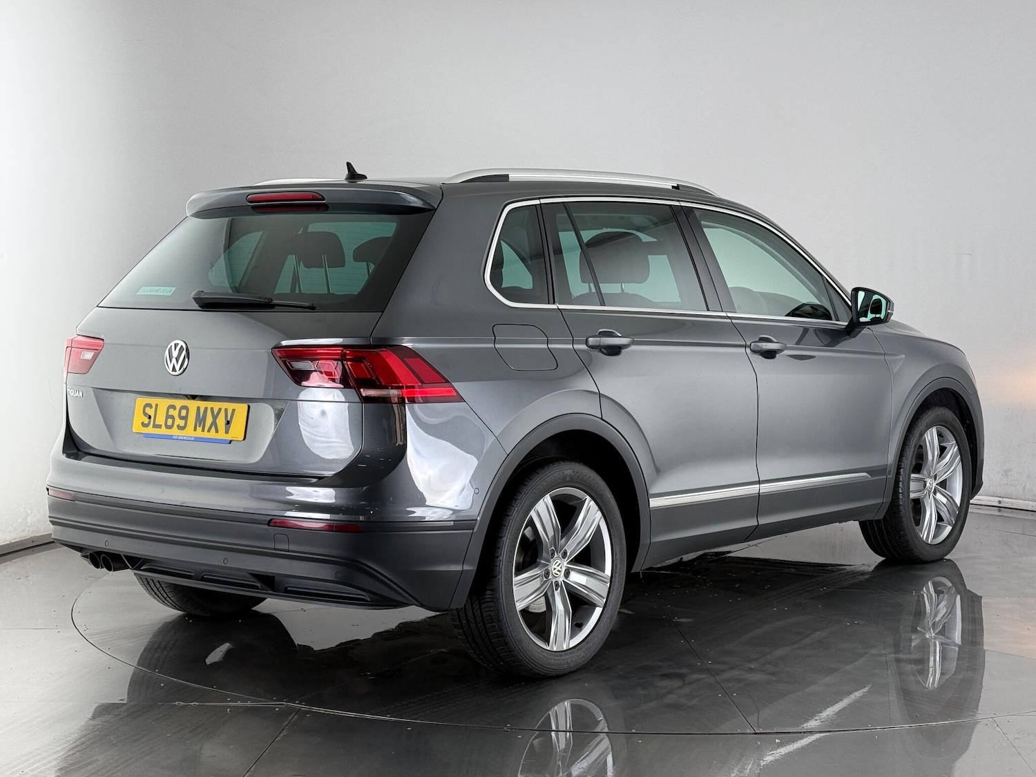 Used Volkswagen Tiguan 2019 for sale - 76468480: Photo 5