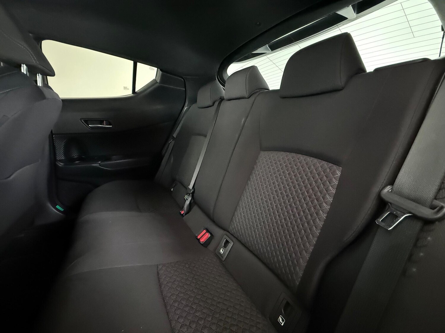 Used Toyota C-HR 2022 for sale - 77684483: Photo 15