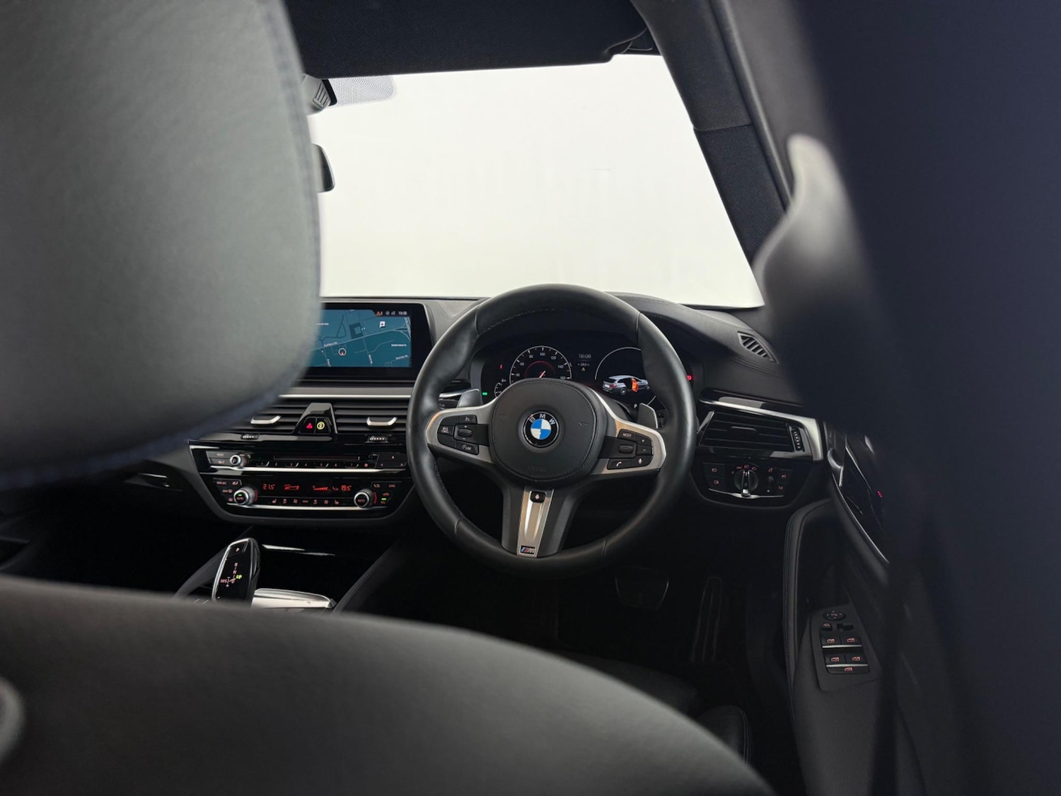 Used BMW 5 Series 2019 for sale - 77181014: Photo 12