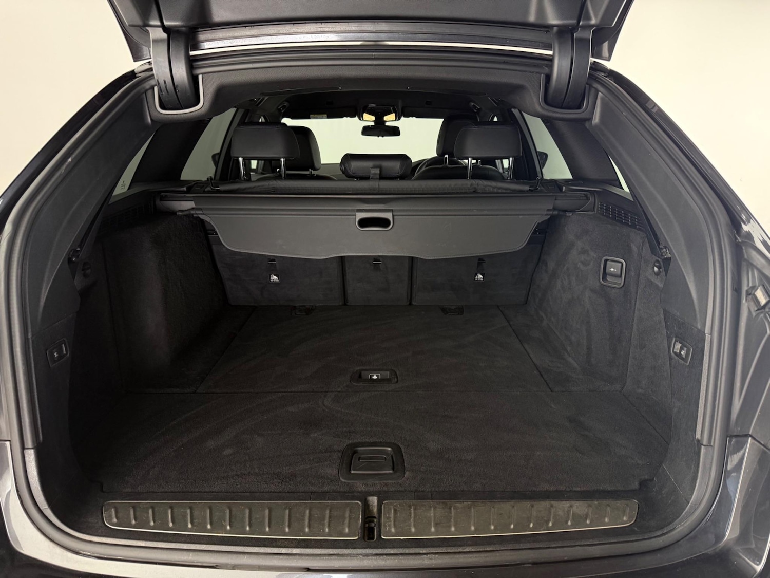 Used BMW 5 Series 2019 for sale - 77181014: Photo 9