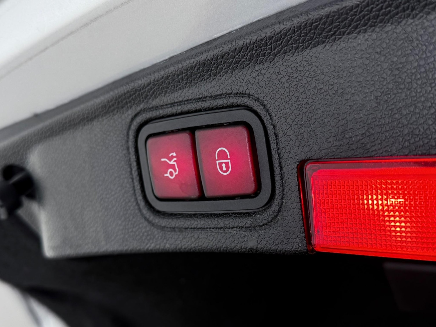 Used Mercedes-Benz C Class 2018 for sale - 76468755: Photo 12