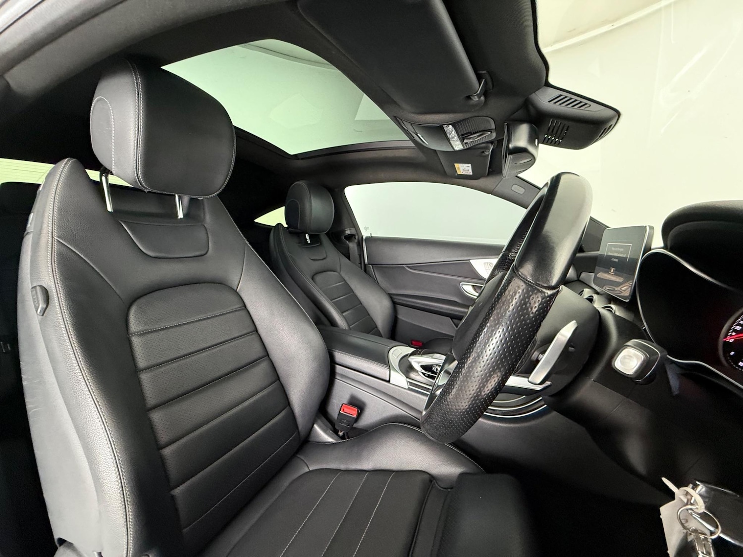 Used Mercedes-Benz C Class 2018 for sale - 76468755: Photo 16