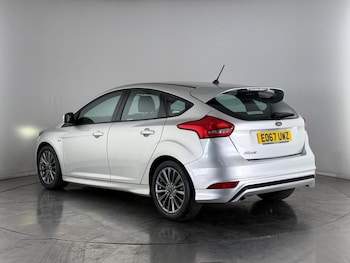 Used Ford Focus 2017 for sale - 75992578: Photo