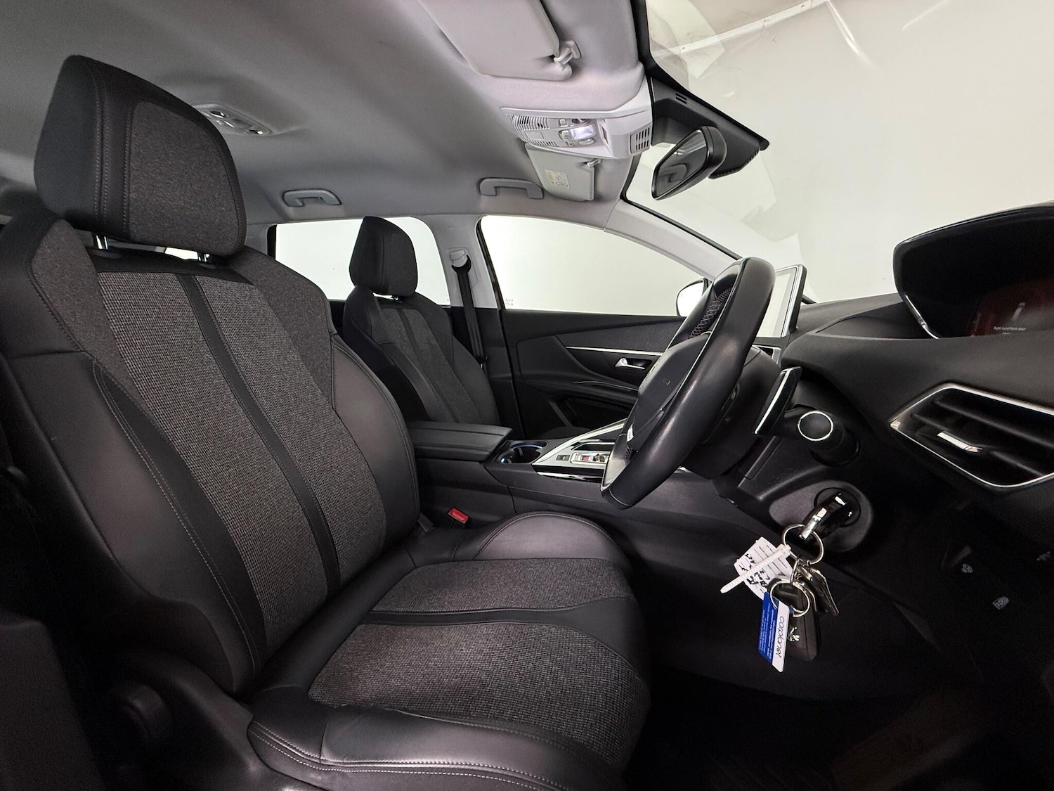 Used Peugeot 5008 2020 for sale - 76620220: Photo 14