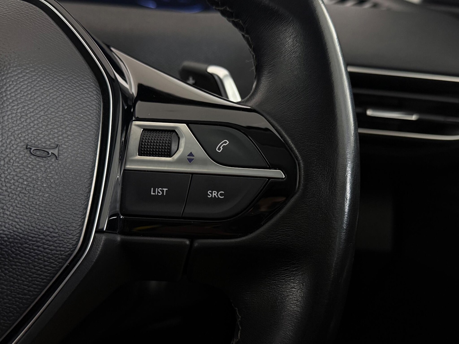 Used Peugeot 5008 2020 for sale - 76620220: Photo 24