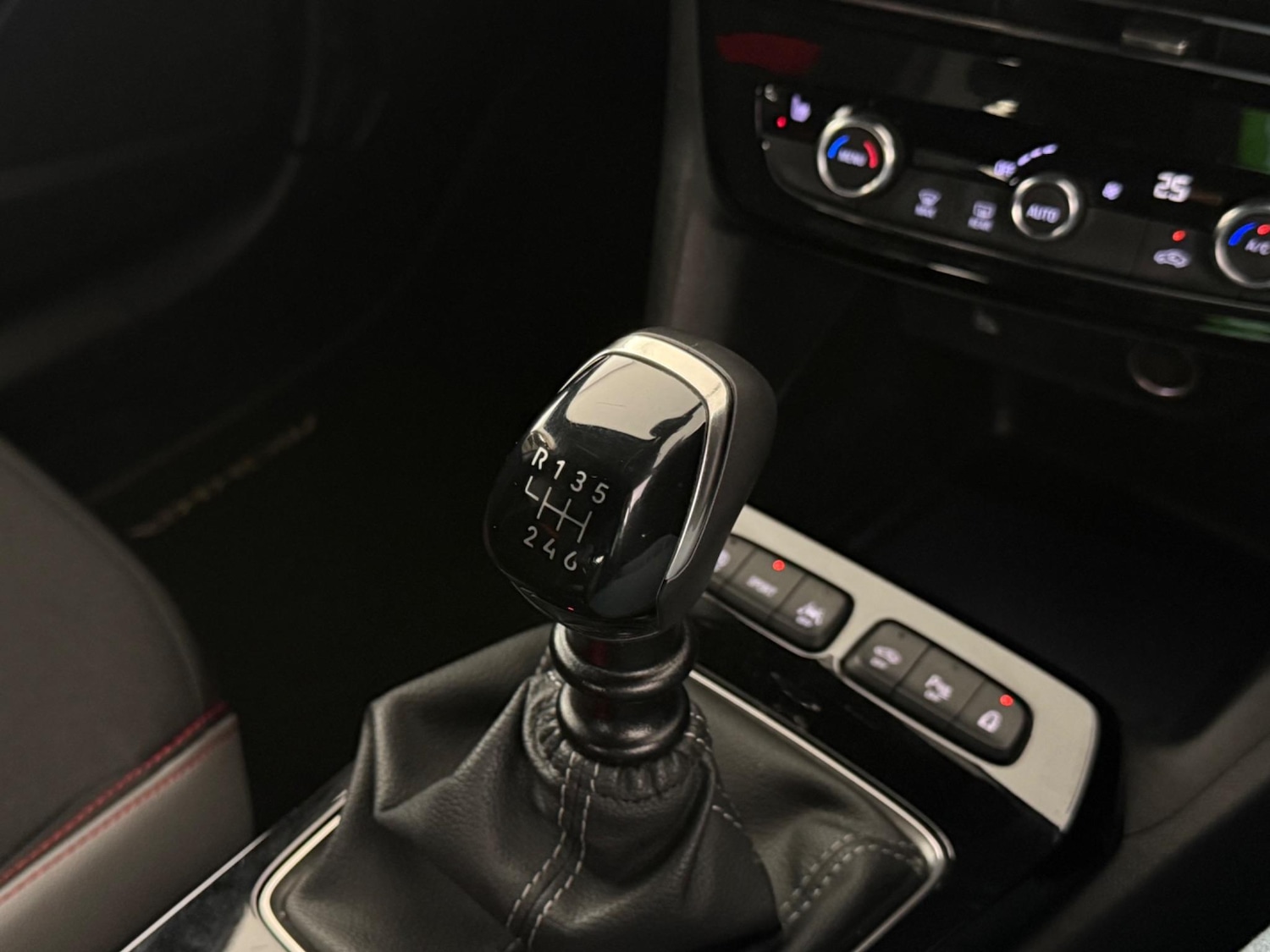 Used Vauxhall Mokka 2021 for sale - 76468515: Photo 35