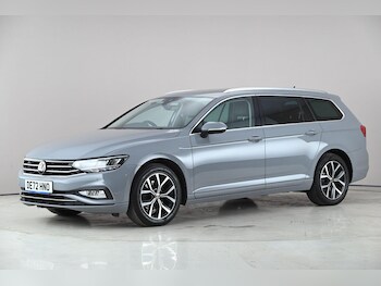 Used Volkswagen Passat 2022 for sale - 78116660: Photo