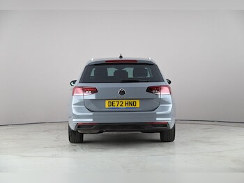 Used Volkswagen Passat 2022 for sale - 78116660: Photo